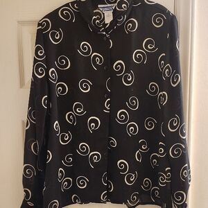 Pendleton Black Top with White Swirl Design